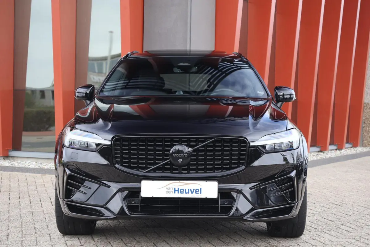 T8 Recharge AWD HEICO Black Edition | Stoelverwarming | Trekhaak | Panoramadak | HUD | 360° Camera | B&W | BLIS | Pilot Assist | Full Options
