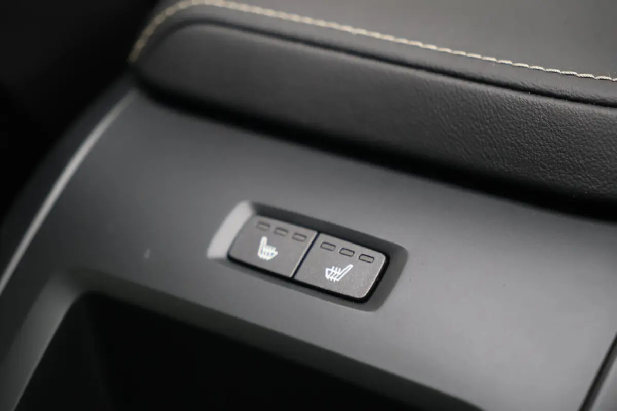T8 Recharge AWD HEICO Black Edition | Stoelverwarming | Trekhaak | Panoramadak | HUD | 360° Camera | B&W | BLIS | Pilot Assist | Full Options