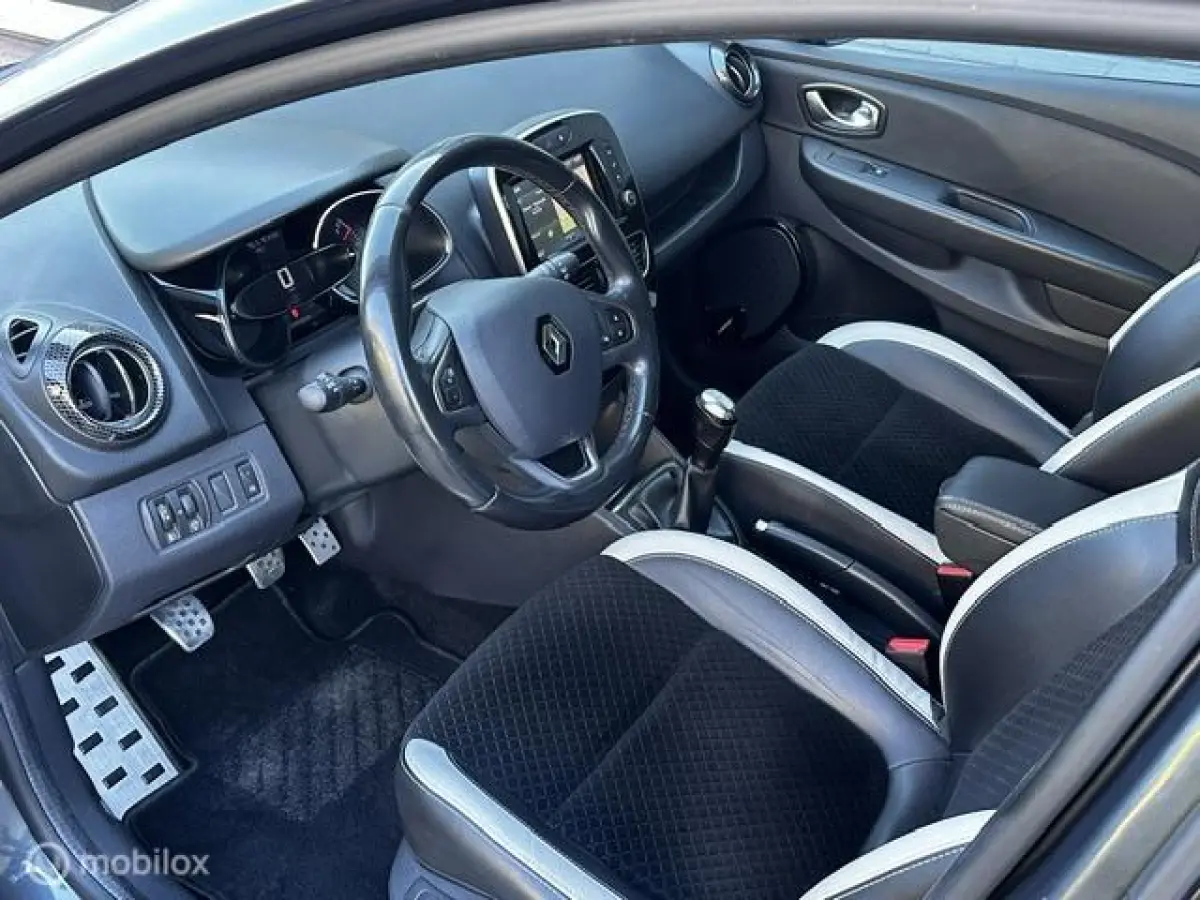 0.9 TCe Bose
