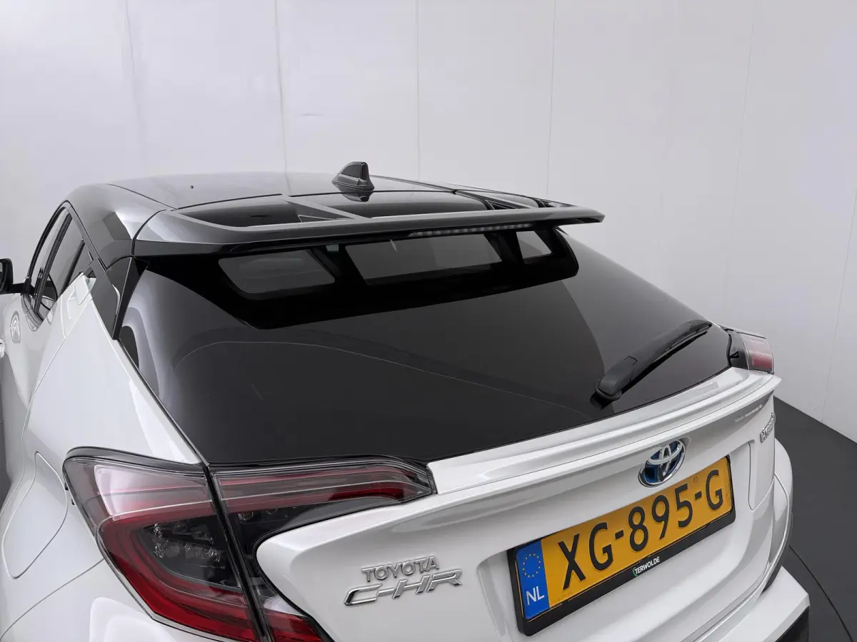 1.8 Hybrid Style | Stoel- & Stuurverw. | LED koplampen | Trekhaak | All season banden |