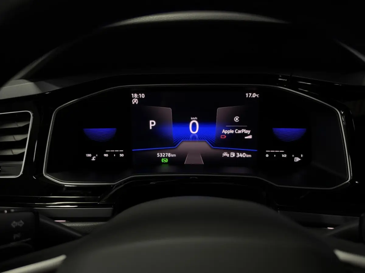 1.5 TSI R-Line|PANO|IQ|VIRTUAL|PDC|CARPLAY