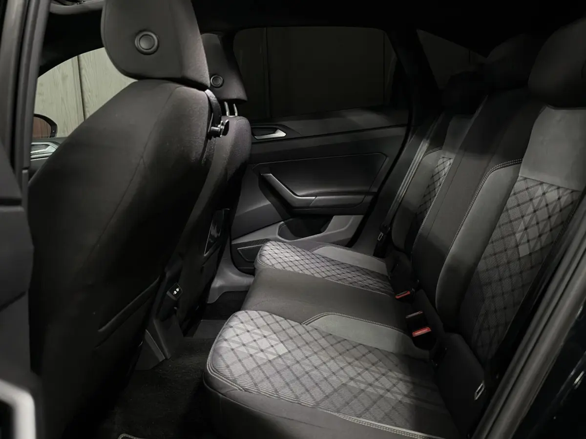 1.5 TSI R-Line|PANO|IQ|VIRTUAL|PDC|CARPLAY