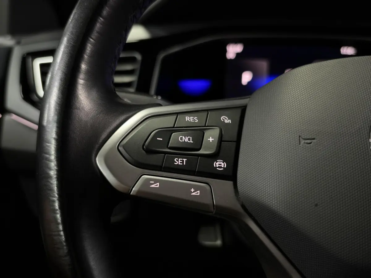 1.5 TSI R-Line|PANO|IQ|VIRTUAL|PDC|CARPLAY