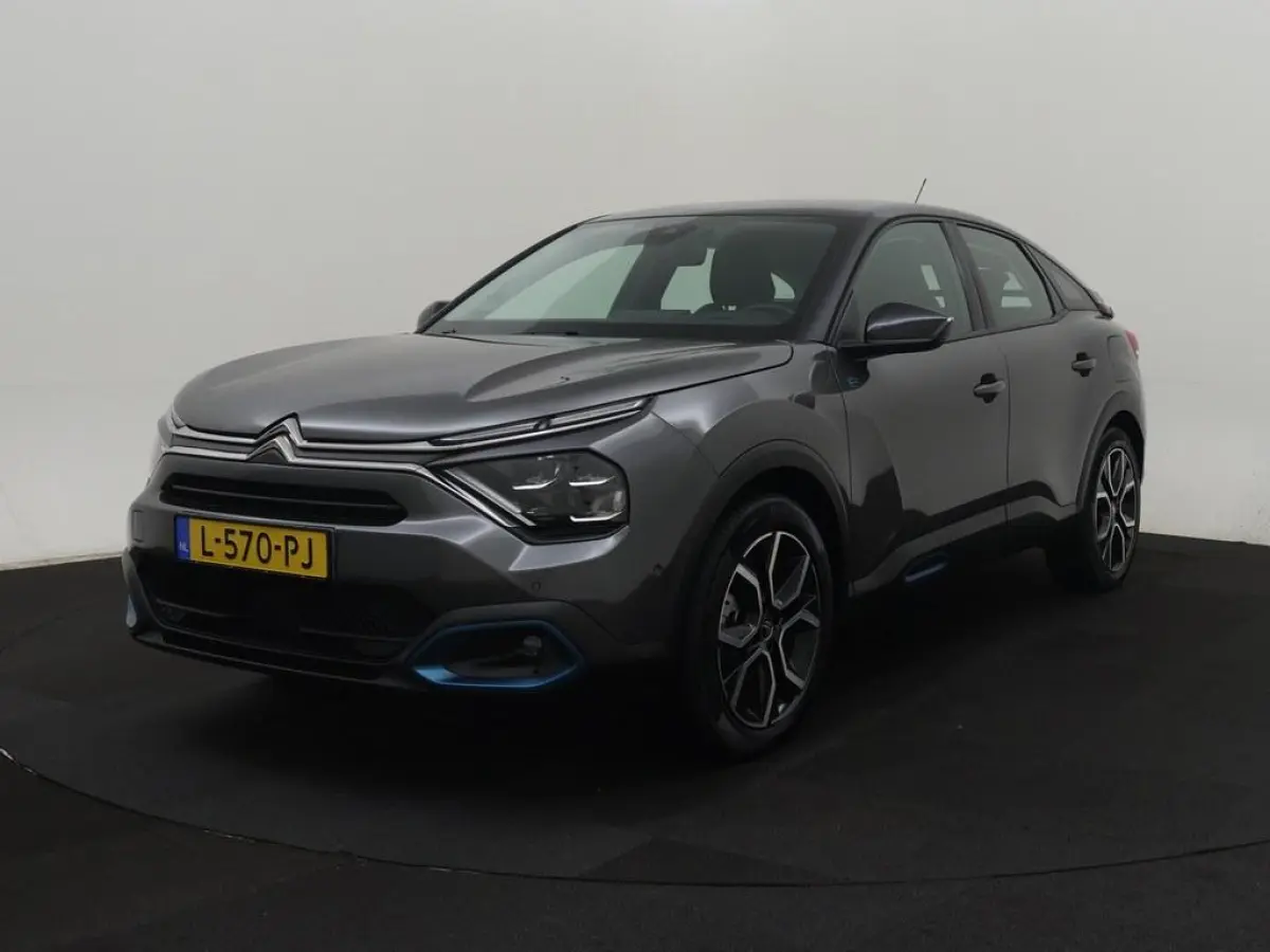 Feel Ed 50 kWh SoH.87% H.Leder/Hud/Ad.Cruise/ 3Fase/Stuurwielverw./Led/18inch/Camera/Nav/CarPlay