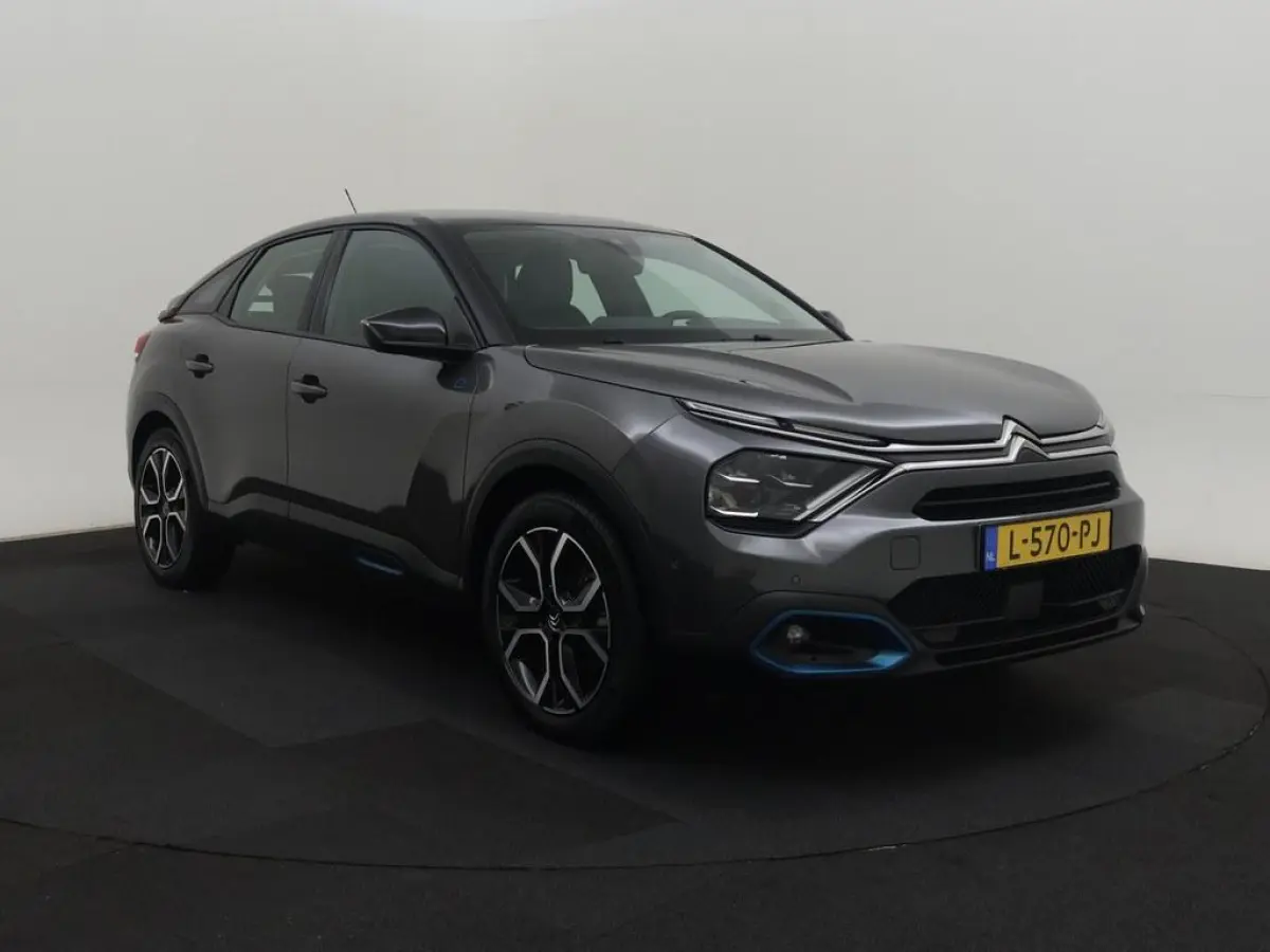 Feel Ed 50 kWh SoH.87% H.Leder/Hud/Ad.Cruise/ 3Fase/Stuurwielverw./Led/18inch/Camera/Nav/CarPlay