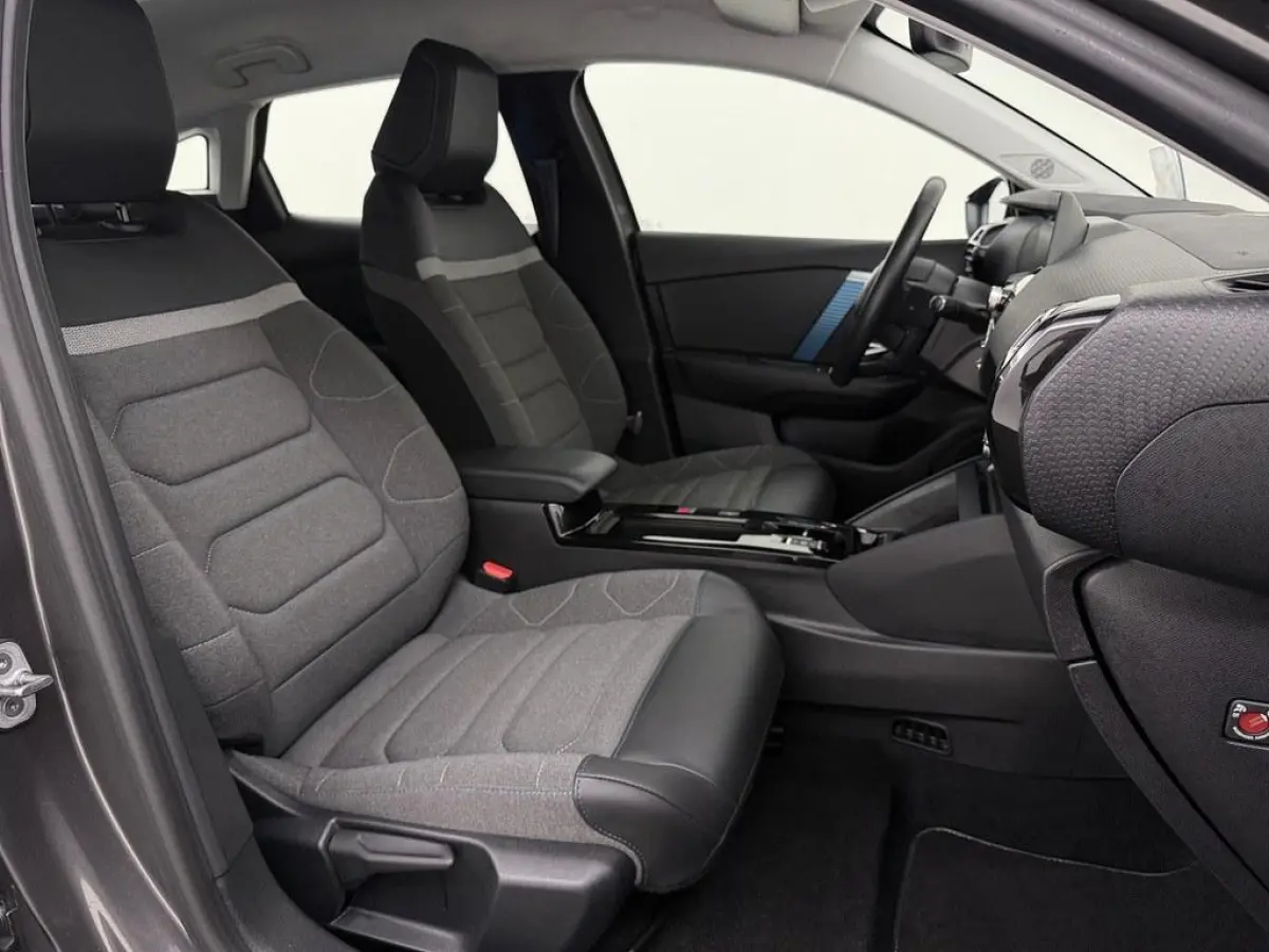 Feel Ed 50 kWh SoH.87% H.Leder/Hud/Ad.Cruise/ 3Fase/Stuurwielverw./Led/18inch/Camera/Nav/CarPlay