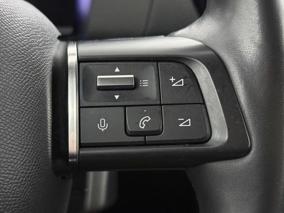 Feel Ed 50 kWh SoH.87% H.Leder/Hud/Ad.Cruise/ 3Fase/Stuurwielverw./Led/18inch/Camera/Nav/CarPlay