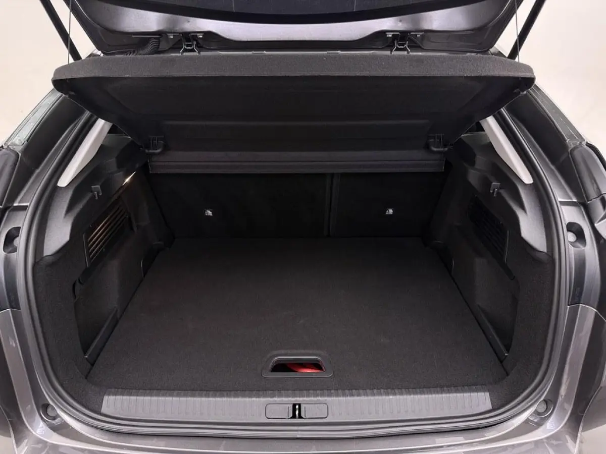Feel Ed 50 kWh SoH.87% H.Leder/Hud/Ad.Cruise/ 3Fase/Stuurwielverw./Led/18inch/Camera/Nav/CarPlay