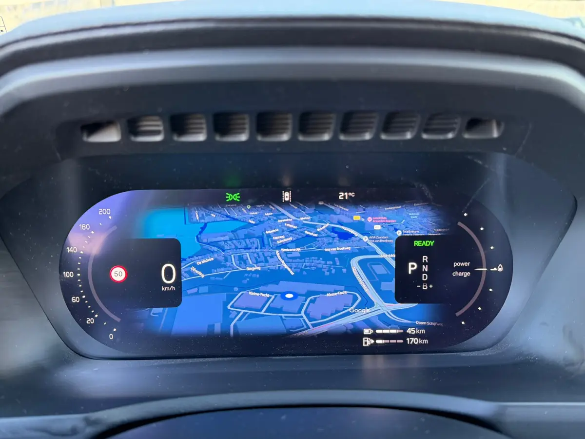 2.0 T8 Recharge AWD Ultra Dark | SOH 95% | Massage | Luchtvering | Alcantara | Trekhaak | BTW
