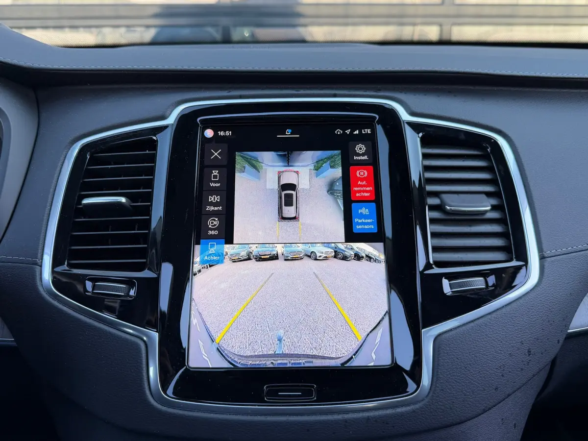 2.0 T8 Recharge AWD Ultra Dark | SOH 95% | Massage | Luchtvering | Alcantara | Trekhaak | BTW