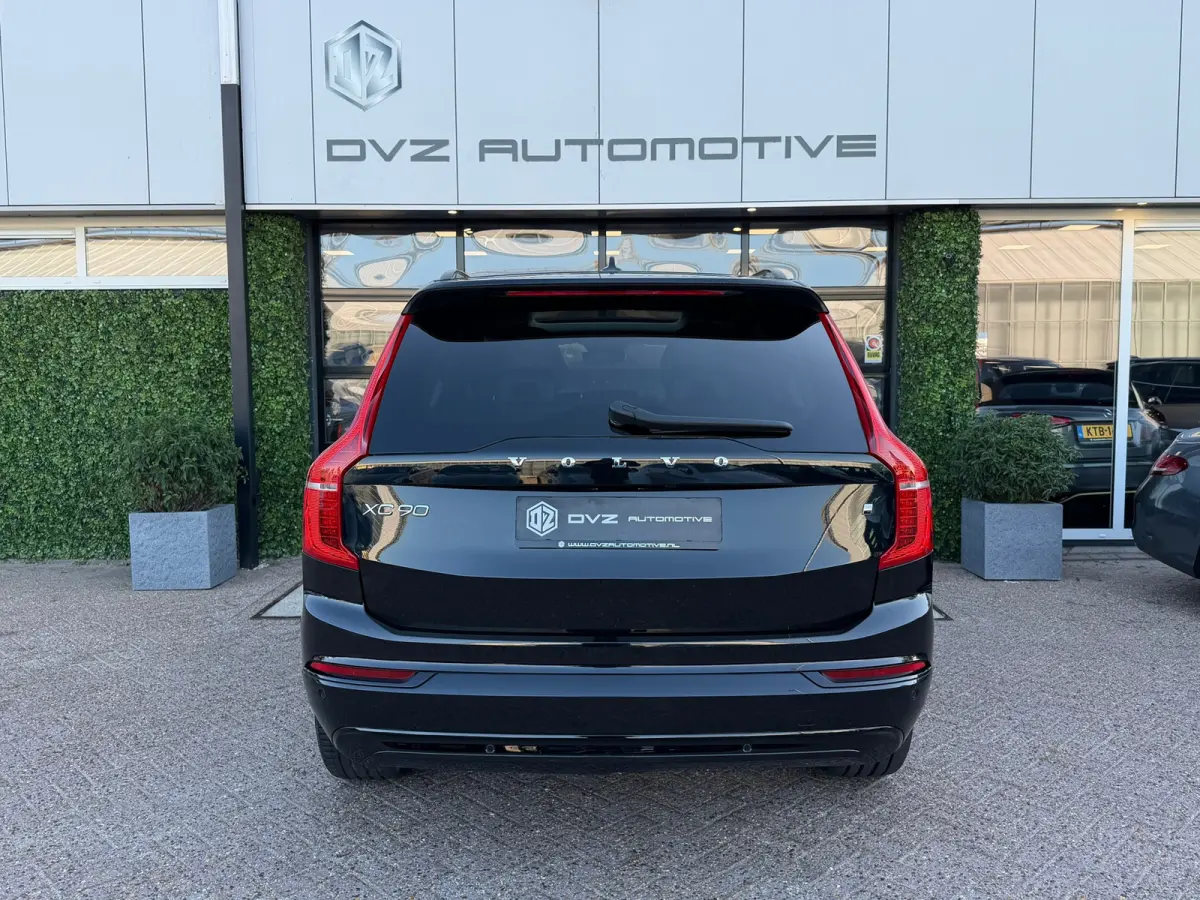 2.0 T8 Recharge AWD Ultra Dark | SOH 95% | Massage | Luchtvering | Alcantara | Trekhaak | BTW