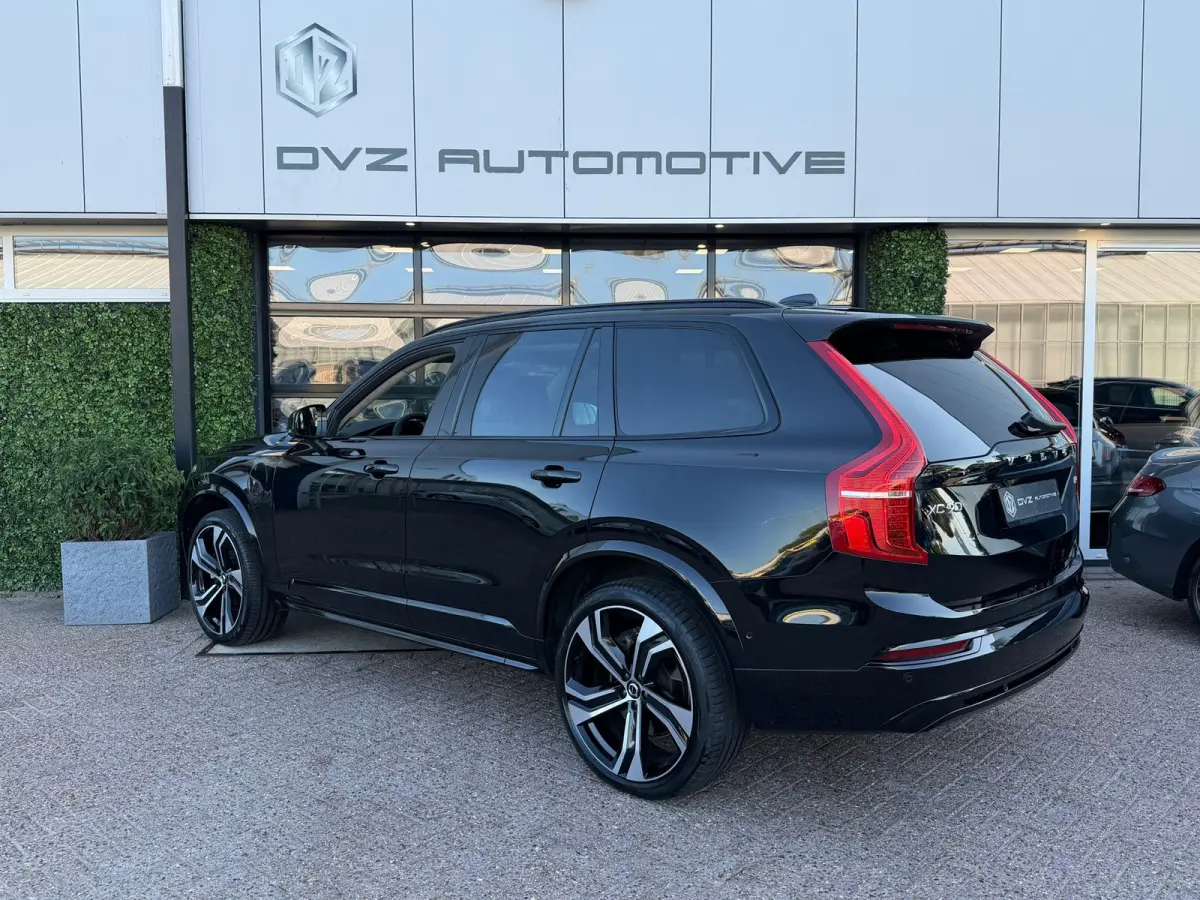 2.0 T8 Recharge AWD Ultra Dark | SOH 95% | Massage | Luchtvering | Alcantara | Trekhaak | BTW