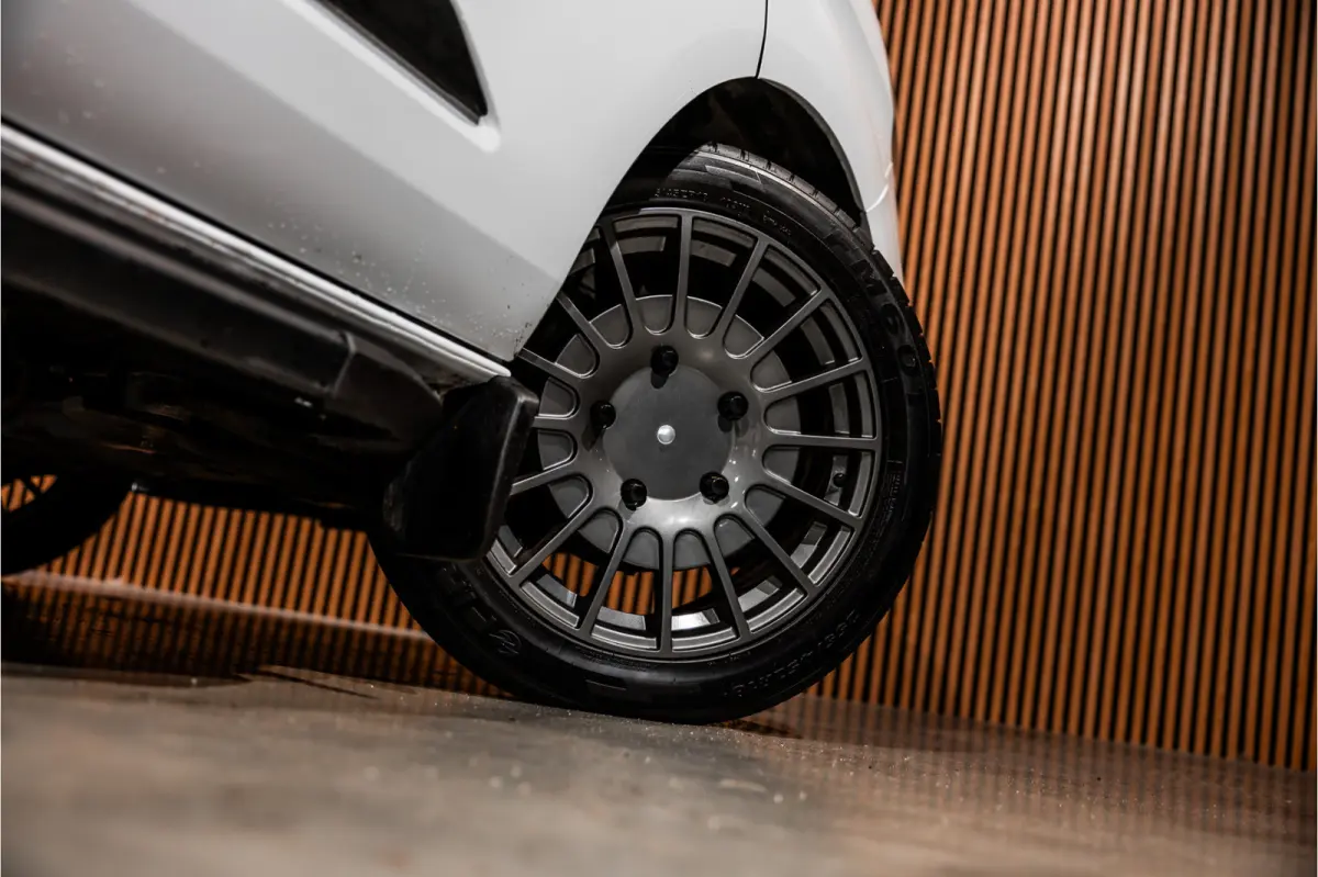 2.0 TDCI | CarPlay | Camera | Airco | Cruise control | Trekhaak | Nieuwe APK