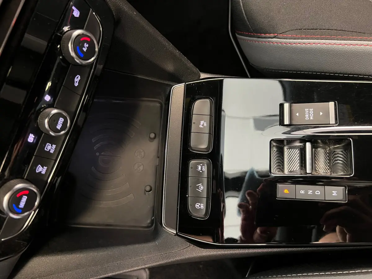 1.2 Turbo GS Line – Automaat – Navigatie – Camera – Adaptive cruise – Keyless