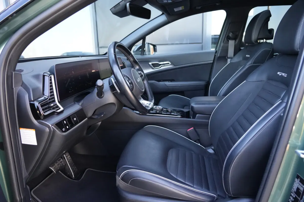 1.6 T-GDi Plug-in Hybrid AWD GT-PlusLine | 265 PK | Panoramadak | 360° Camera | Stoelventilatie | Trekhaak | Kia Sportage 1.6 T-GDi Plug-in Hybrid AWD GT-PlusLine met 1.6 liter 4-cilinder b