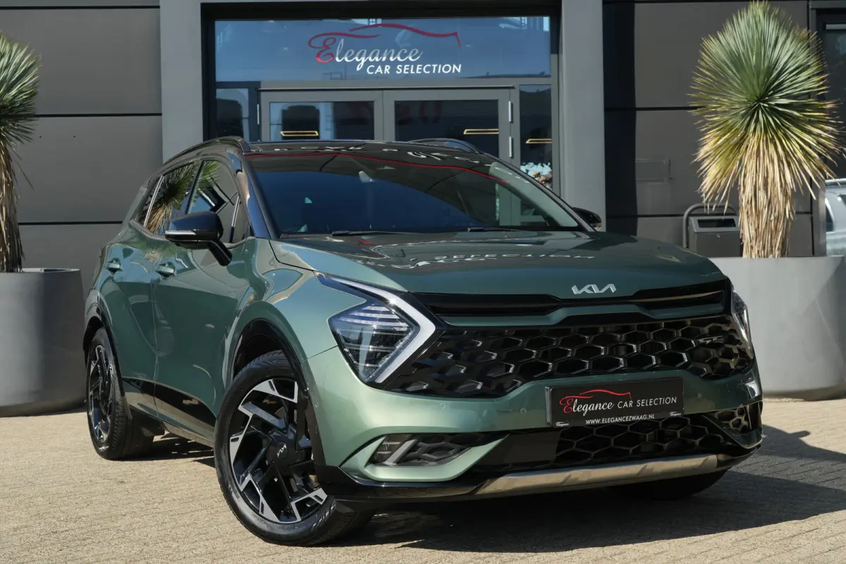 1.6 T-GDi Plug-in Hybrid AWD GT-PlusLine | 265 PK | Panoramadak | 360° Camera | Stoelventilatie | Trekhaak | Kia Sportage 1.6 T-GDi Plug-in Hybrid AWD GT-PlusLine met 1.6 liter 4-cilinder b