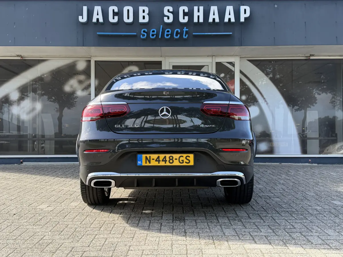 300 4MATIC Premium AMG styling / Schuif-kanteldak / Navi / 20" / Carplay / 360 Camera