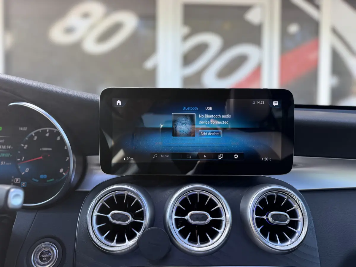 300 4MATIC Premium AMG styling / Schuif-kanteldak / Navi / 20" / Carplay / 360 Camera