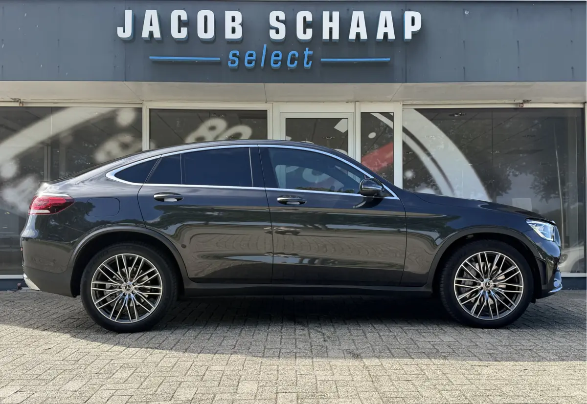 300 4MATIC Premium AMG styling / Schuif-kanteldak / Navi / 20" / Carplay / 360 Camera
