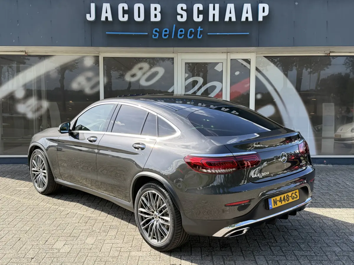 300 4MATIC Premium AMG styling / Schuif-kanteldak / Navi / 20" / Carplay / 360 Camera