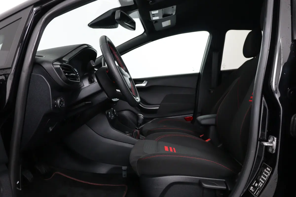 1.0 EcoBoost Hybrid ST-Line X | Camera | Stoel-/Stuurverwarming | Voorruitverwarming | Climate Control | Cruise Control | Led Koplampen