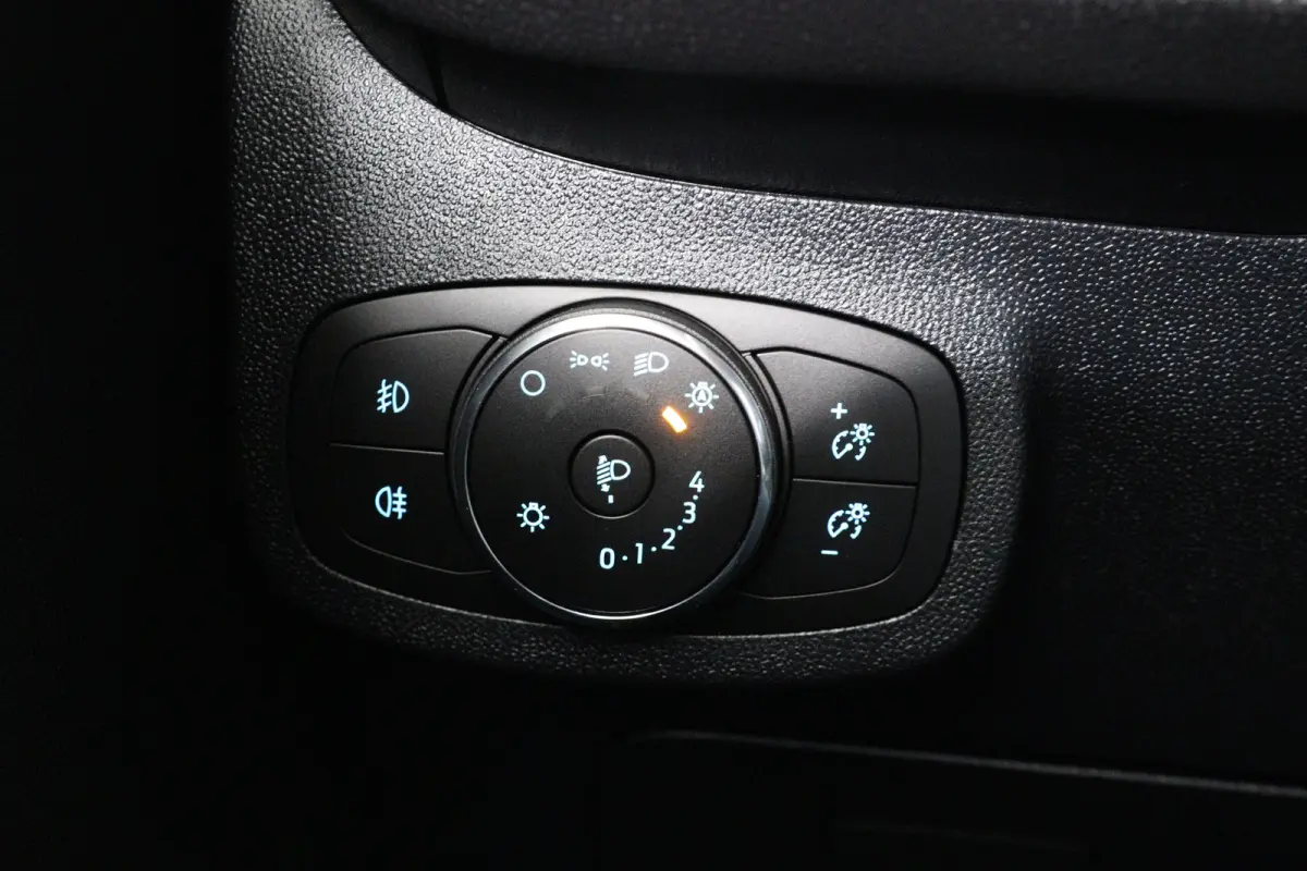 1.0 EcoBoost Hybrid ST-Line X | Camera | Stoel-/Stuurverwarming | Voorruitverwarming | Climate Control | Cruise Control | Led Koplampen