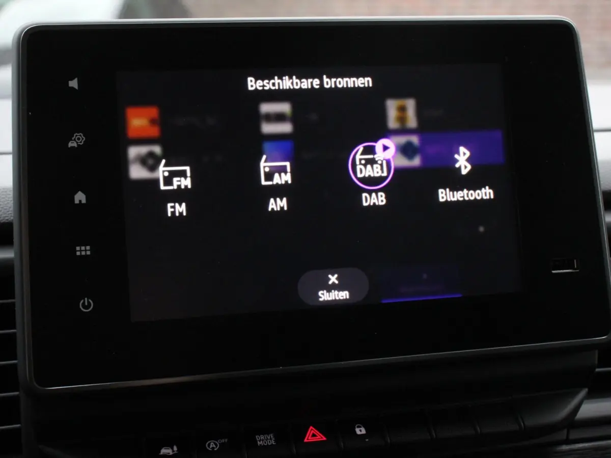 2.0 Blue dCi 150 EDC T30 L2H1 Advance Dubbele cabine Navigatie Airco Lichtmetalen velgen Betimmering Trekhaak Camera Parkeer sensoren Dab