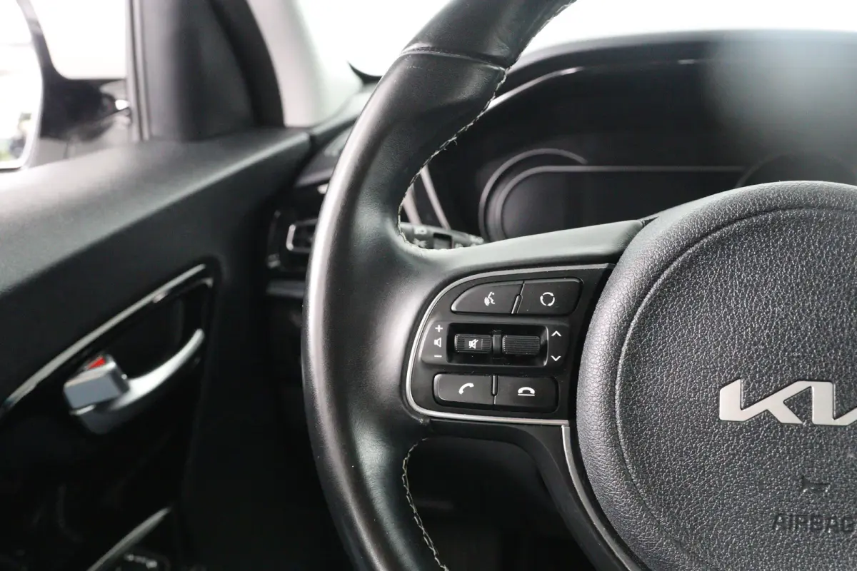 DynamicLine 64 kWh | 1e Eigenaar! | SOH 100% | Warmtepomp | Cruise Adaptive | Camera | Half Leder | Clima | Navi | Keyless | Parkeersensoren | Lichtmetalen Velgen
