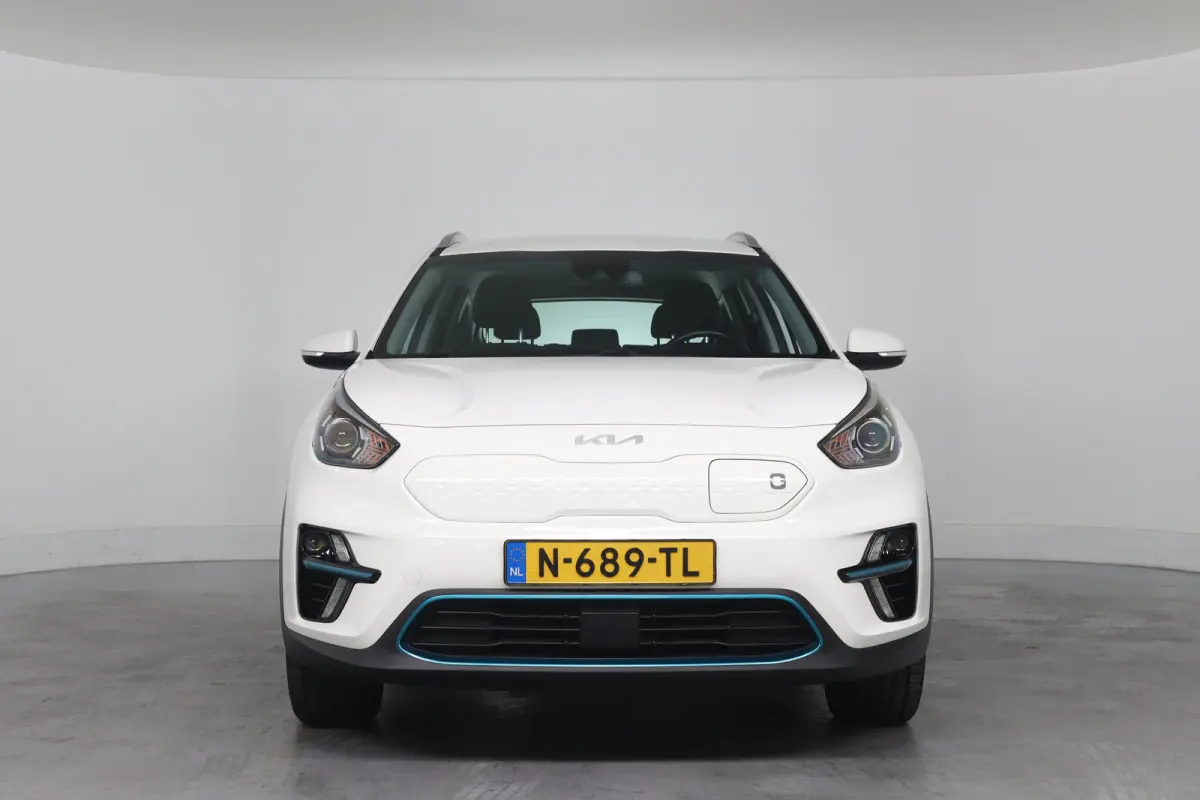 DynamicLine 64 kWh | 1e Eigenaar! | SOH 100% | Warmtepomp | Cruise Adaptive | Camera | Half Leder | Clima | Navi | Keyless | Parkeersensoren | Lichtmetalen Velgen