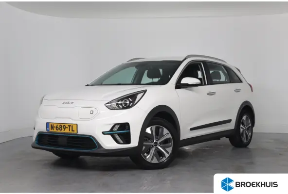 DynamicLine 64 kWh | 1e Eigenaar! | SOH 100% | Warmtepomp | Cruise Adaptive | Camera | Half Leder | Clima | Navi | Keyless | Parkeersensoren | Lichtmetalen Velgen
