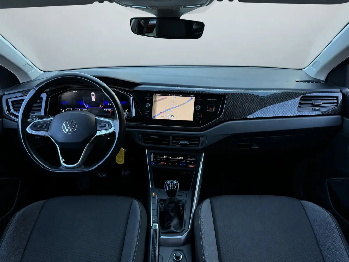 TSI 95PK LIFE EDITION CARPLAY/PDC/STOELVERW.