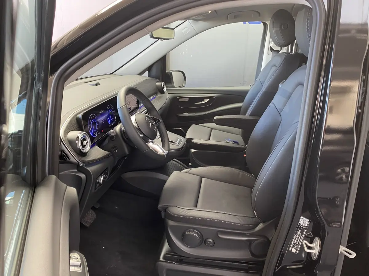 300 L2 Facelift 8-pers AMG Facelift - Exterieur pakket - 360 - Elec. deuren - Vol Opties - Incl. Garantie