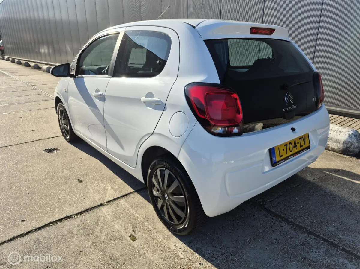 1.0 VTi Feel Airco / Carplay / Achteruitrij camera