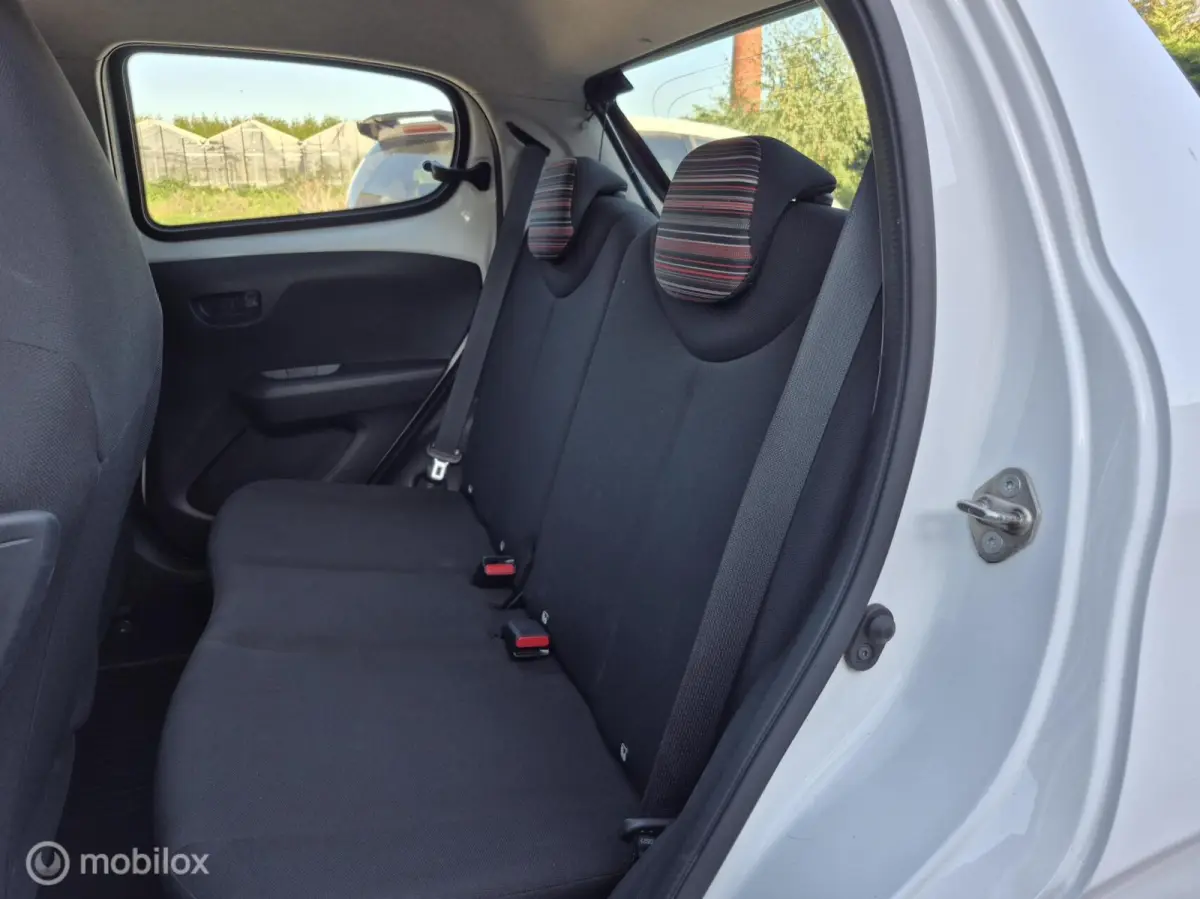 1.0 VTi Feel Airco / Carplay / Achteruitrij camera