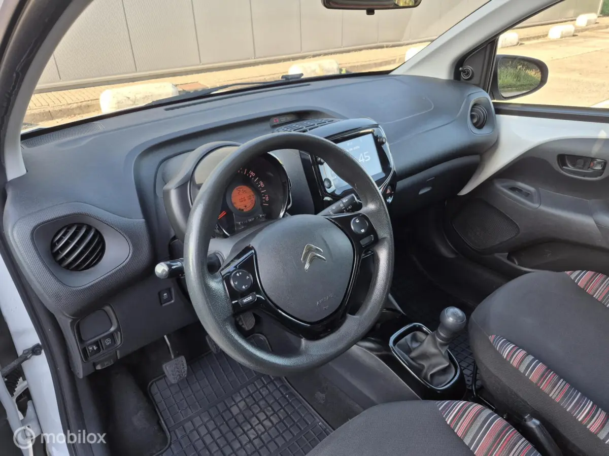 1.0 VTi Feel Airco / Carplay / Achteruitrij camera