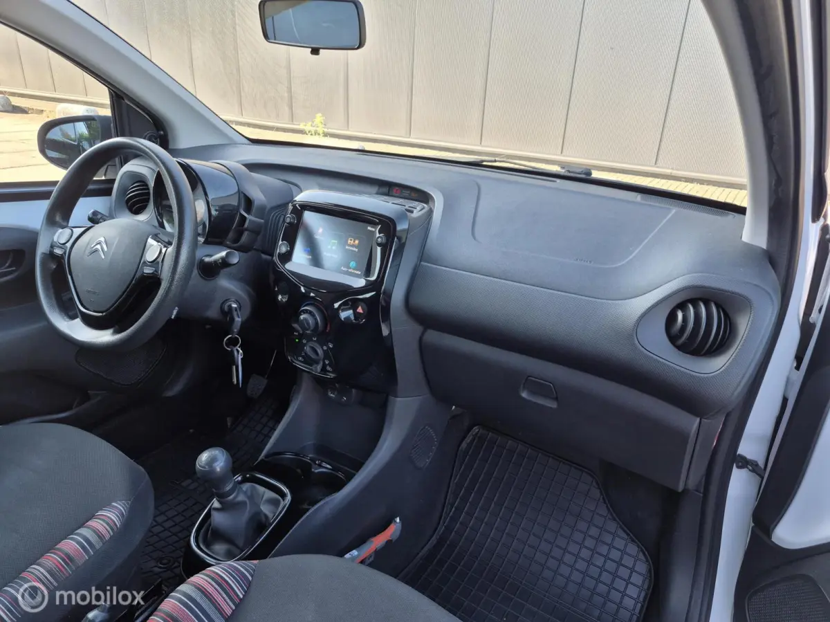 1.0 VTi Feel Airco / Carplay / Achteruitrij camera