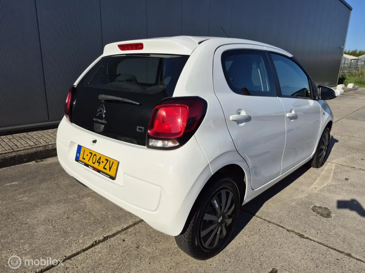 1.0 VTi Feel Airco / Carplay / Achteruitrij camera