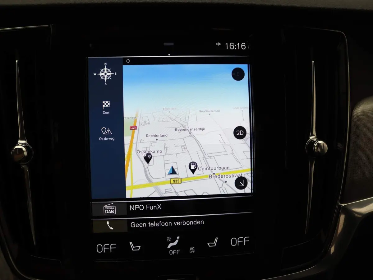 2.0 B4 Momentum Pro | 360 CAMERA  | APPLE CARPLAY - ANDROID AUTO | STOELVERWARMING | ELEKTRISCHE KOFFERKLEP | TREKHAAK | LEDEREN INTERIEUR | PARKEERSENSOREN | KEYLESS | CLIMATE CONTROL | ADA