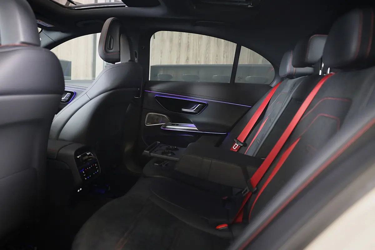 AMG 53 4MATIC+ Night Edition / Hyperscreen / Head Up / Burmester4D / 360 Camera / 4W Sturing / Pano