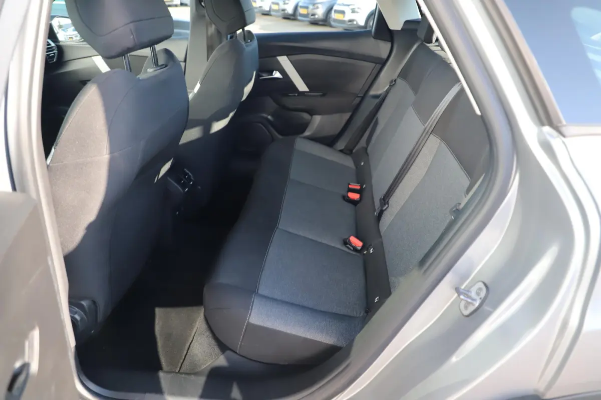1.2 Puretech Feel 131PK Trekhaak Virtual Cockpit Navigatie Carplay Android Climate Cruise Control Parkeersensor