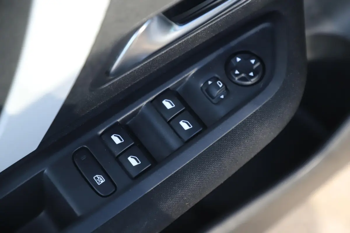 1.2 Puretech Feel 131PK Trekhaak Virtual Cockpit Navigatie Carplay Android Climate Cruise Control Parkeersensor