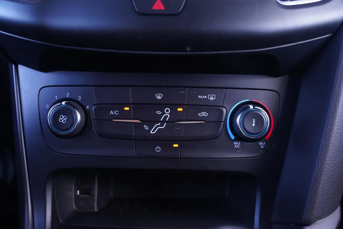 1.0 ST-Line Navi Cruise Parkeersensor