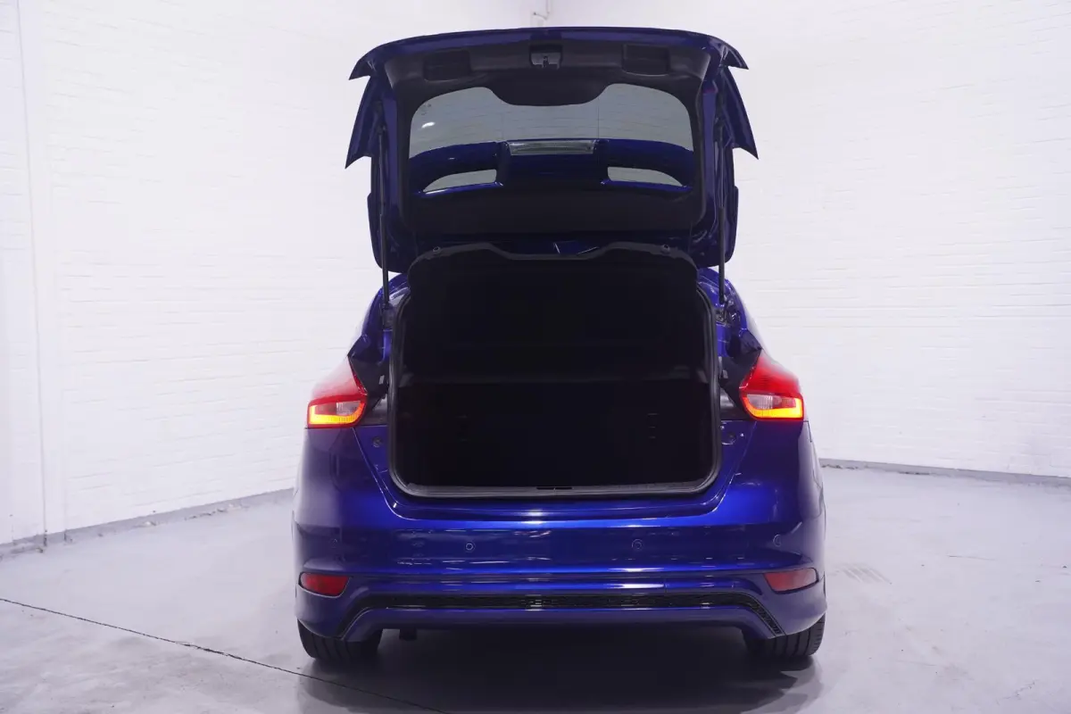 1.0 ST-Line Navi Cruise Parkeersensor