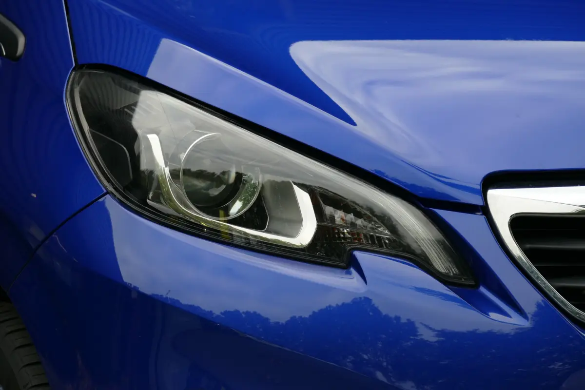 1.0 E-VTI 72PK 5-DRS ALLURE / CAMERA / 15"LMV / LED / NAVI / CLIMA / BLUETOOTH /