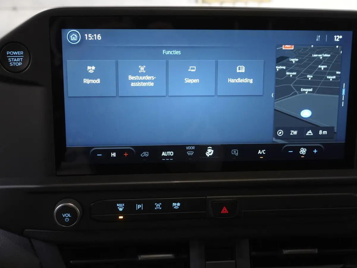 300 2.0 TDCI L2H1 Trend Dubbele Cabine Nieuw Model Trekhaak Navigatie Apple CarPlay Android Auto Camera Parkeerhulp Adaptive Cruise Control Climate Control Lichtmetalen velgen
