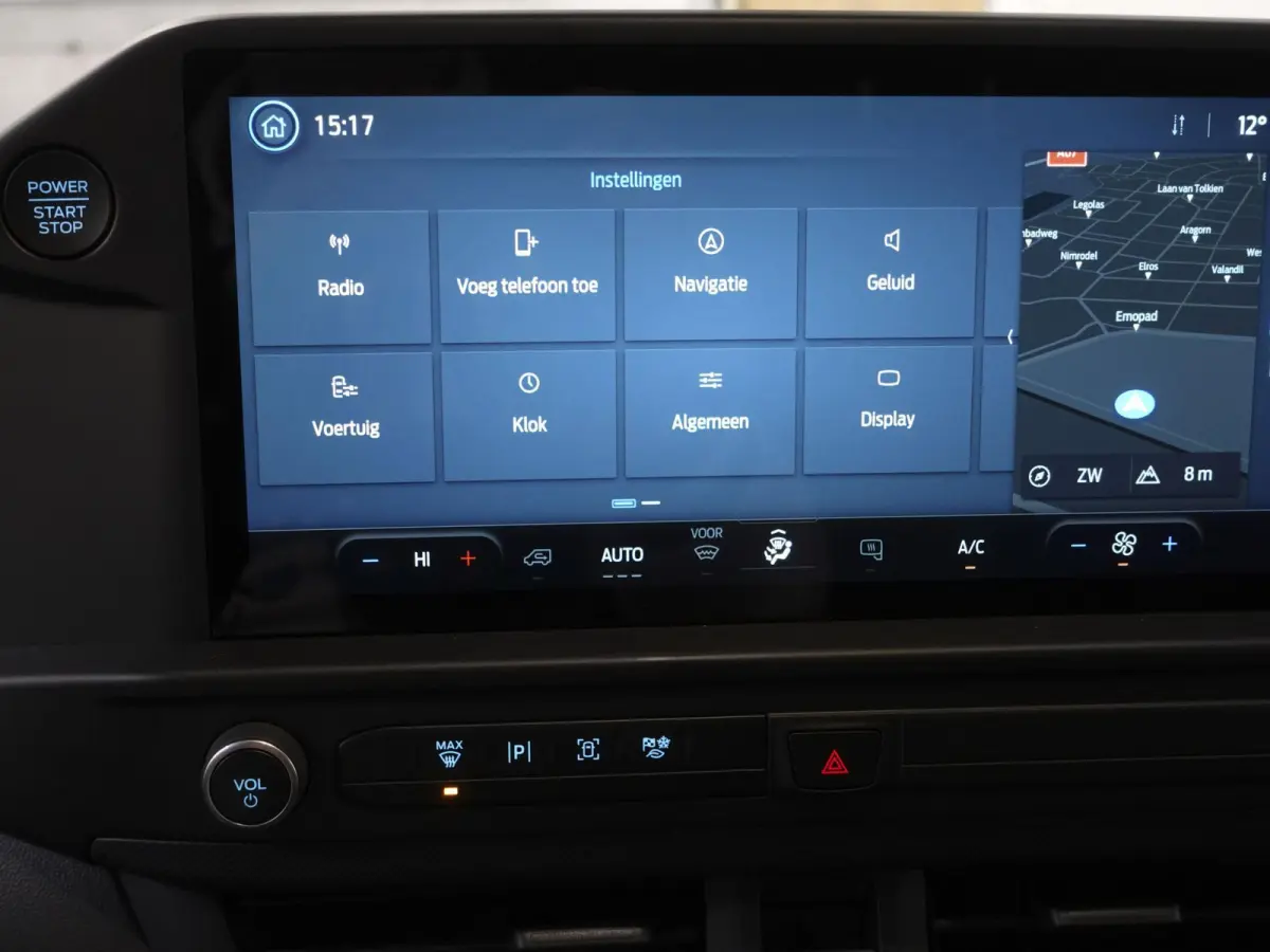 300 2.0 TDCI L2H1 Trend Dubbele Cabine Nieuw Model Trekhaak Navigatie Apple CarPlay Android Auto Camera Parkeerhulp Adaptive Cruise Control Climate Control Lichtmetalen velgen