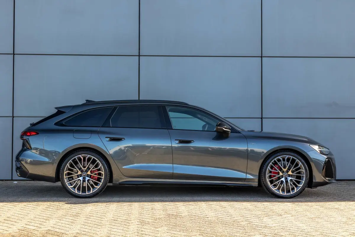 2.0 e-hybrid 367pk quattro S edition Competition | Luchtvering | Trekhaak | B&O | Head-up