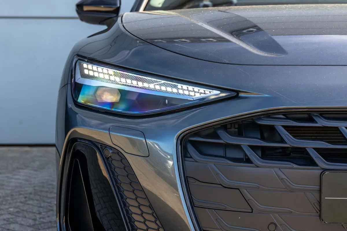 2.0 e-hybrid 367pk quattro S edition Competition | Luchtvering | Trekhaak | B&O | Head-up