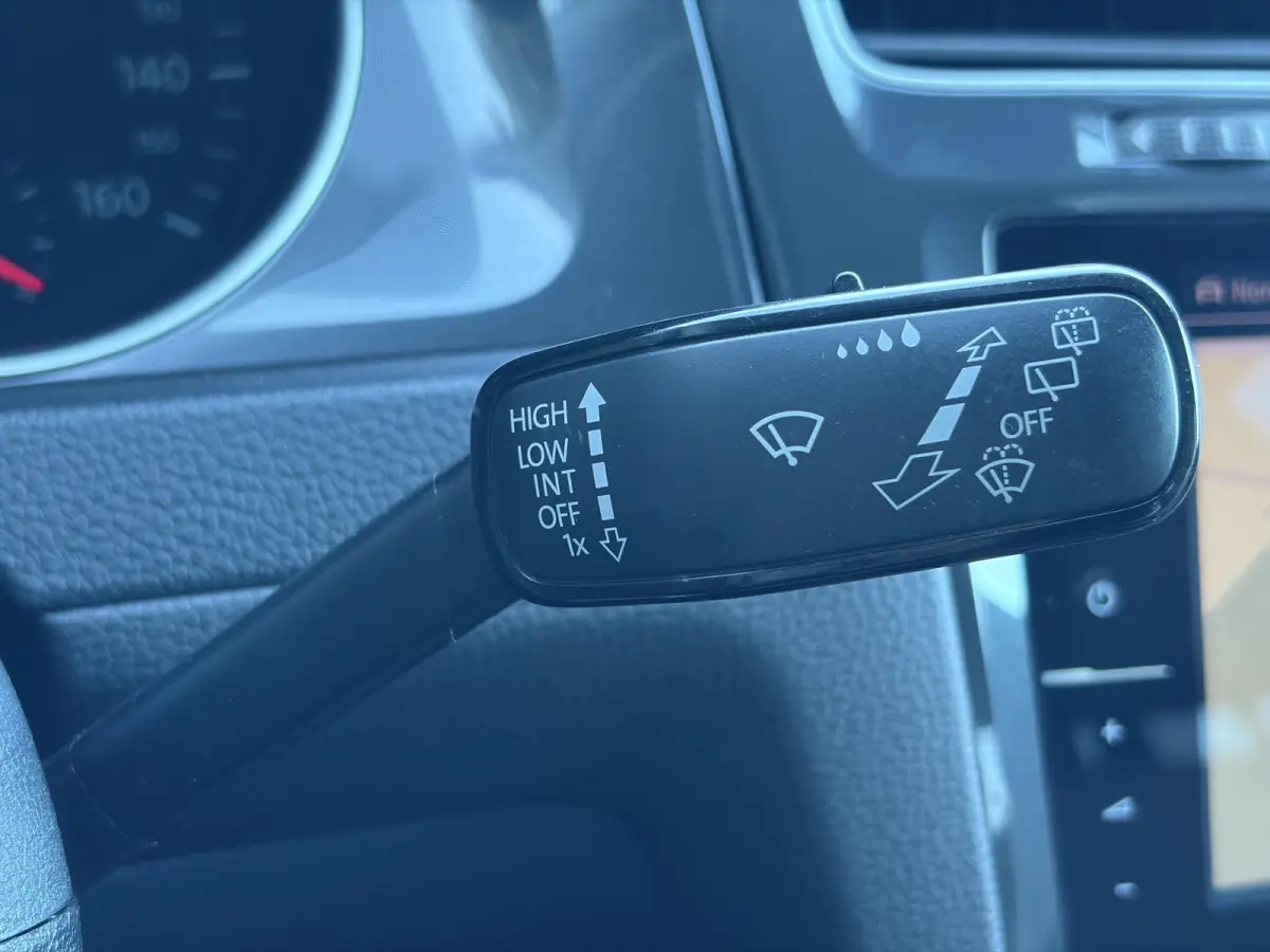 e-Golf ✓SOH 88.57%✓Carplay✓Navi✓Leder✓Clima✓Cruise✓Pdc V+A✓LED✓16'' Lm velgen✓N.A.P✓Apk tot 02-2027