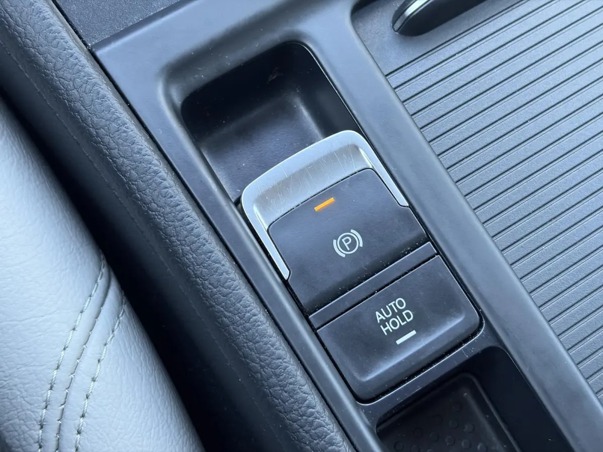 e-Golf ✓SOH 88.57%✓Carplay✓Navi✓Leder✓Clima✓Cruise✓Pdc V+A✓LED✓16'' Lm velgen✓N.A.P✓Apk tot 02-2027